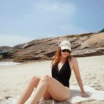 Sophia Abrahão Instagram - A combinação perfeita para esses dias quentes no Rio de Janeiro: 🍻 + 🌊 :) Colecione bons momentos na companhia de Amstel Ultra, única puro malte sem glúten, low carb e com apenas 71 kcal por lata. Um brinde ao final de semana que tá aí ❤️ #BebaComModeração #ConteMomentos #AmstelUltra • Publicidade