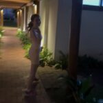 Sophia Valverde Instagram - Mais um dia de malhação aqui na Bahia ☀️ Sigo firme em tudo o que a @enjoy_institute me orientou 💪🏻 em 3 meses foram 8 kilos a menos para essa minha nova fase de vida: com alimentação saudável e exercício físico 🥰 Obrigada @dr.walidnabil , @guillhermeribeiro_ e @catharinapaiva.nutri ❤️ Amando essa minha nova fase 🥰 Look especial que ganhei da minha tia @renatapareschi da @liveoficial 🧡 #vidasaudavel #reels #reelsinstagram #enjoyinstitute #enjoy #fitness #academia #alimentacaosaudavel