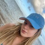 Sophia Valverde Instagram - Final de tarde na Bahia 💙 Foto 1 ou foto 2? #bahia #praia #amo #photooftheday #happiness #photography #nordeste #actress #obrigadaDeus