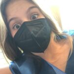 Sophia Valverde Instagram - Vamos falar sobre o OUTUBRO ROSA 🩷 No réveillon de 2021 para 2022, eu estava no Rio de Janeiro e passando protetor solar, percebi que tinha um caroço no meu peito esquerdo do tamanho de uma bolinha de gude. Assim que voltei pra SP, procurei um mastologista pra saber o que poderia ser. Em fevereiro de 2022 fiz um exame punção e como o nódulo continuava a crescer, foi indicada a cirurgia para a retirada. Então em Maio de 2022, fiz a retirada do nódulo que já estava com 6 centímetros, era igual a uma bola de tênis. Ainda com 16 anos, tive um nódulo, que graças a Deus era apenas um Fibroadenoma: um tumor de mama não cancerígeno que ocorre mais frequentemente em mulheres jovens. E venho aqui para dizer que é super importante todos estarem juntos no Outubro Rosa, que tem o objetivo de compartilhar informações e promover a conscientização sobre a doença; proporcionar maior acesso aos serviços de diagnóstico e de tratamento e contribuir para a redução da mortalidade. Vamos nos cuidar! E repassem para todos sobre a necessidade de se cuidar! A detecção precoce pode salvar a sua vida. #outubrorosa #cancerdemama #seconheça #secuide #seame