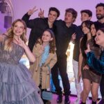 Sophia Valverde Instagram - Mais 10 fotos da minha festa de 18 anos 🩷 Arrasta para o lado pra ver todas 🥰 #festa #amei #18 #happybirthday #aniversario #look #instaphoto Buffet @casabertolazzi Cobertura de evento @arrozdefestaoficial Assessoria @carolqueirozassessoria Looks @israelvalentimoficial Beleza @jacksonnunesoficial @gabrielgonsalles @gleicabeauty @lopesvandela Decoradora @camidecorr Acervo @cakefakesp Balões @feehpersonalizados Papelaria de luxo @lakarolpersonalizadosdeluxo Suspiro @como.oususpiro Doces finos @luchocolates Iluminação @casaliluminadoeventos Torre Led @mais.photo @maisledproducoes Iluminação @casaliluminadoeventos Painel @cakefakesp e @luminiwall Balões @feehpersonalizados Dj @djviloki_ Plataforma 360° @mais.photo Espelho mágico @mais.photo Fogo e filmagem @mais.photo Túnel de Led @mais.photo Churros @super.churros_ Donuts @theplanetdonuts Brigadeiro @delicianotacho.Brigadeiria Sorvete @sorvetevintage Algodão escultura @candypopalgodao Pudim @pudinsdodods Foundee @domcheffoundue Móveis de Led @ddreventos Letreiro @casailuminadoeventos Bolo @luchocolates Pista @djviloki_ Bar @vado_drinks Aromatização ambiente @bykicustodioq Bem festivo @miahdoces_ Bolachinhas @donanicebolacharia