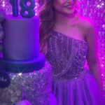Sophia Valverde Instagram - Uma noite mágica, repleta de amor e felicidade! Foi incrível reunir amigos e familiares na festa de 18 anos da maravilhosa @sophiavalverde Que essa celebração marque o início de uma jornada de muito sucesso e realizações. Parabéns, Sophia! 🥰😘 A festa aconteceu na @casabertolazzi 🎬StoryMaker @arrozdefestaoficial Casa Bertolazzi