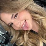 Sophia Valverde Instagram - A mudança chegou com eles: @jacksonnunesoficial e @dodohvital ❤️ A.M.E.I 🥰 O que vcs acharam? #newhair #reels #instalove #hair #loiro #blonde #megahair #mega #alongamento #reelslovers IN Jackson Nunes São Paulo