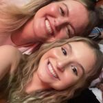 Sophia Valverde Instagram - Para a melhor ❤️ feliz dia das mães pra vc: @danimmvalverde Separei umas mil fotos aqui e ainda tem muita que não vai caber! Mas quero te dizer que te amo muito e obrigada de coração por tudo o que faz por mim! Te amo pra sempre ❤️ #felizdiadasmaes #diadasmaes #melhormãe #teamo #mae