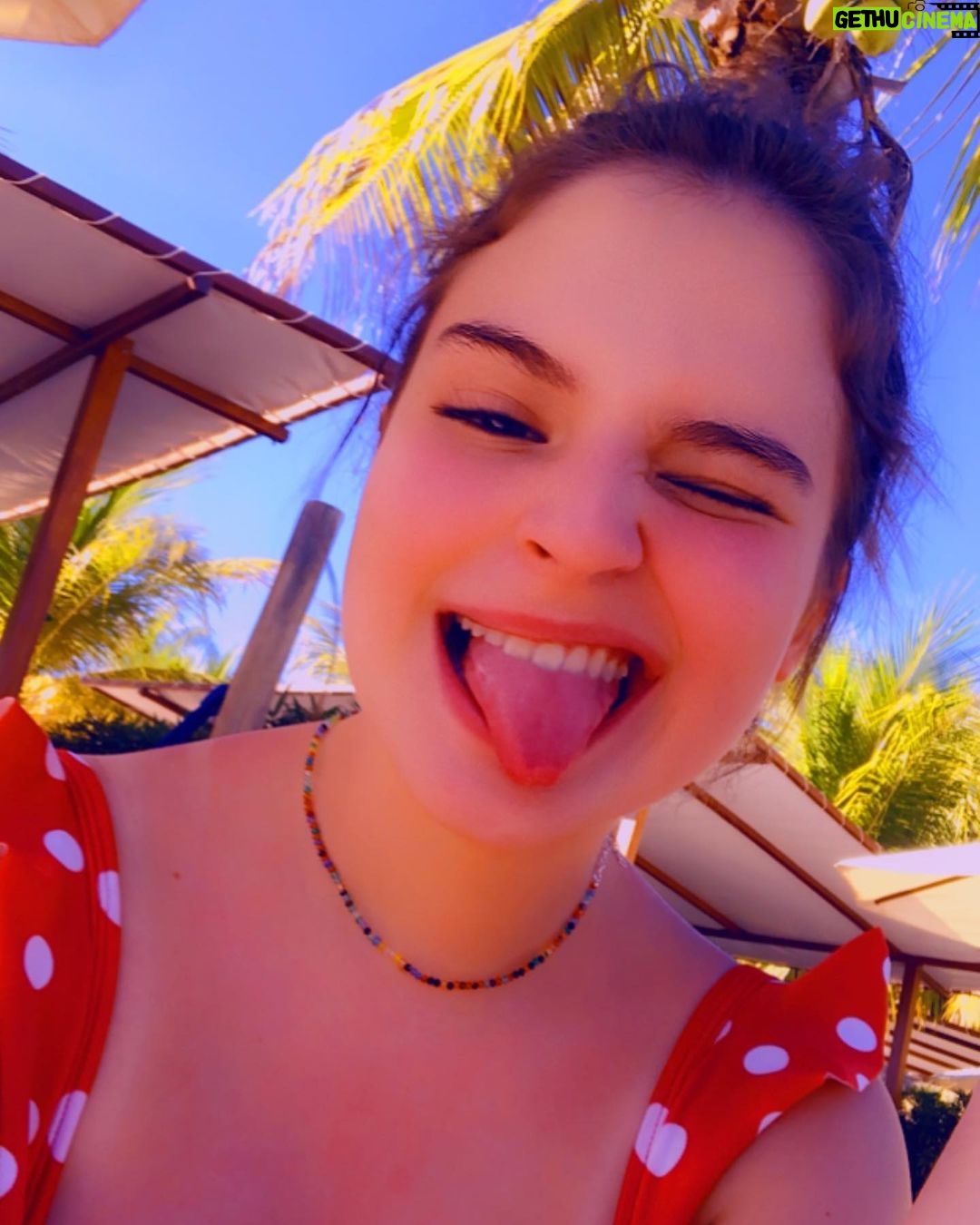 Sophia Valverde Instagram - Saudades dessa viagem perfeita ❤️ #2020 🥰 Quem me acompanhava nessa época? 🏖️ 7 fotos ➡️ arrasta para o lado 🥰 #2020 #photography #saudades #viagem #viagememfamilia #amo #rioquenteresorts Rio Quente Resorts