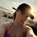 Sophia Valverde Instagram - Mais uma tarde perfeita aqui no Rio de Janeiro 🏖️ No meu local favorito: @pesqueiro.rj ☀️ Biquíni divo: @lualuaoficial 💜 #phootoftheday #riodejaneiro #rj #style #photo #instaphoto #praia #beach Pesqueiro • RJ