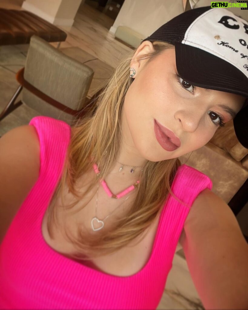Sophia Valverde Instagram - Como vcs estão? 💗 Tô aqui assistindo um filminho lindo e revendo as fotos do meu último domingo 🥰 #amo #movie #filme #instaphoto #pink #barbie Rio de Janeiro, Rio de Janeiro