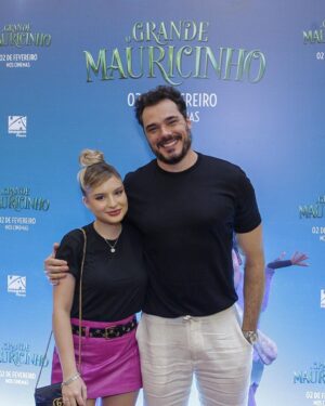 Sophia Valverde Instagram - Hoje é um dia muito importante pra mim porque HOJE estreia @ograndemauricinho 🍿🎞️❤️

E quero muito que todos vocês vejam essa animação que está nos cinemas de todo Brasil 🐈

Dublei a personagem Marina a convite da @imagemfilmes e com a direção do maravilhoso @manoloreyoficial 🎧🎤🎬

Quem assistir me avisa e me conte o que achou 🥰

Só gratidão! Sempre! Obrigada Deus por TUDO 🙌🏻

#ograndemauricinho #dublagem #cinema #movie #actress #gratidão