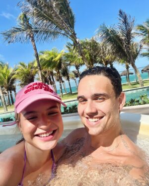 Sophia Valverde Instagram - Eu e você ❤️☀️🌴🦀🌊