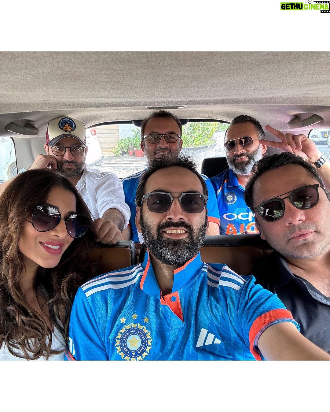 Sophie Choudry Instagram - Yesterday was a day filled with highs and lows…ultimately it was not meant to be but so proud of the boys for the incredible tournament they’ve played with heart, soul and grit🩵 Congratulations Australia.. you were just too good yest! Jaldi milenge🙏🏼 #bleedblue #teamIndia #viratkohli #modi #sophiechoudry Thank you @advocateashishshelar 🙏🏼🤗 Narendra Modi Stadium - Ahmedabad