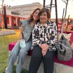 Sophie Choudry Instagram - Forever catching sunsets, flights & feelings 😋💕🤲🏼🙏🏼🎤 #giglife #sophielive #teamsophie #traveldiaries #dubai #rasalkhaimah #sophiechoudry #sunset #sunsetlovers #sunrise #happiness #gratitude