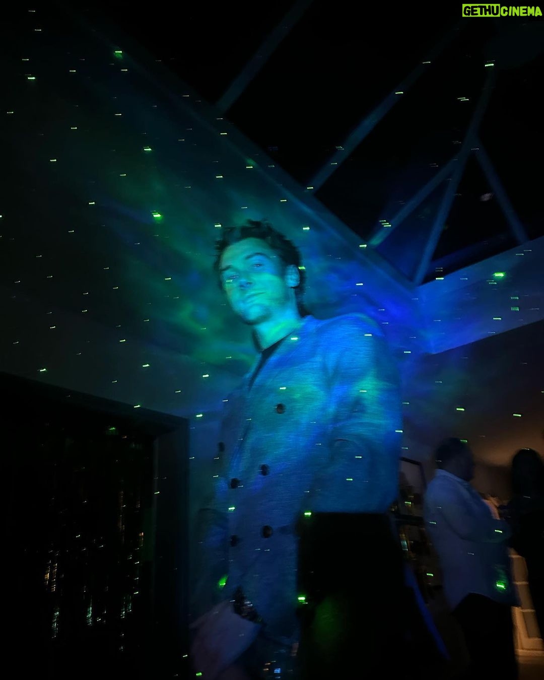 Sophie Turner Instagram - We’re just chilliiiiiiiiiin n vibiiiiiiiiiiin n relaxiiiiiiiiin . Hiya 2023