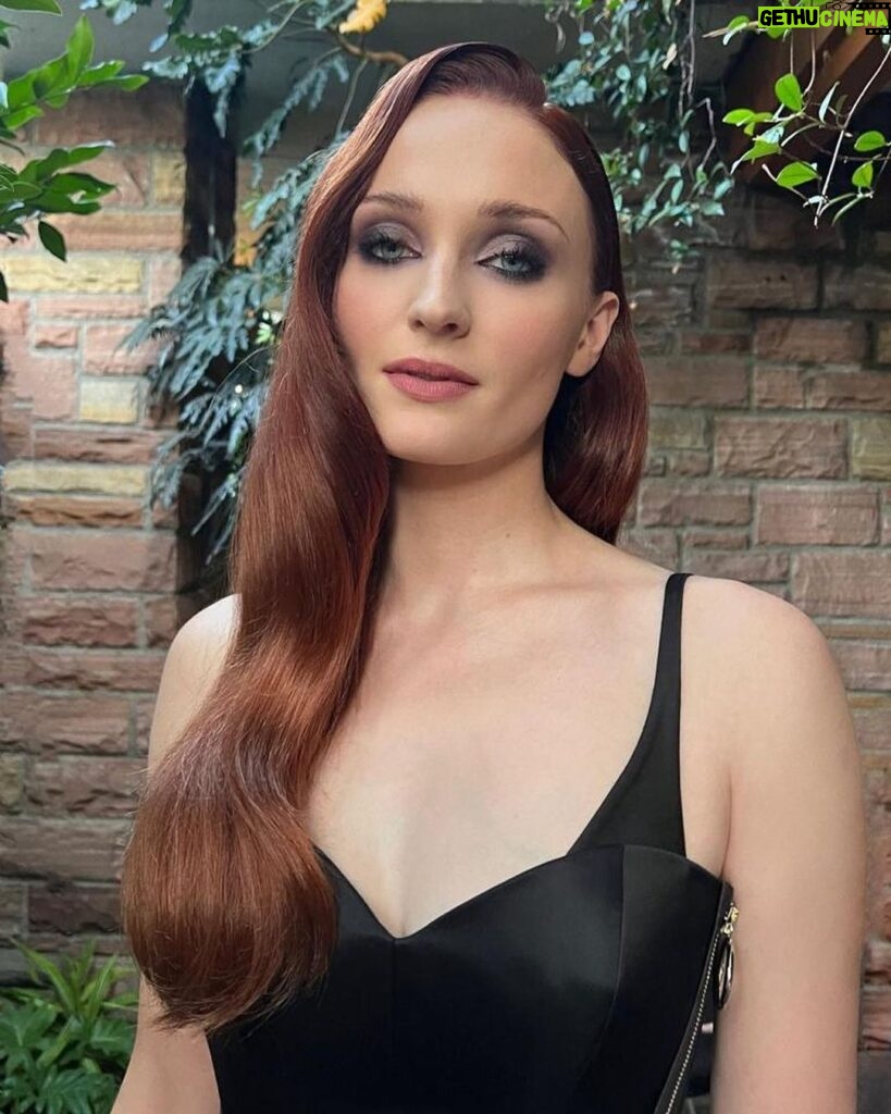 Sophie Turner Instagram - Do Revenge is out in two days. I had the best time doing this fun little cameo. Thanks to my fucking epic glam team for this look. And enjoy the movie on @netflix September 16th!!
