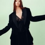 Sophie Turner Instagram - The Cut — with my fave @jessicachastain 📸 @oliviamalone 👗 @kateyoung 💇‍♀️ @gregoryrussellhair 💄 @georgieeisdell 💅 @jolene.b.nails ✂️ Susie Kourinian 👗 assisted by @laurenjeworski 🎥 @homeagency