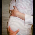 Sophie Turner Instagram – 🤰 💕 ☀️