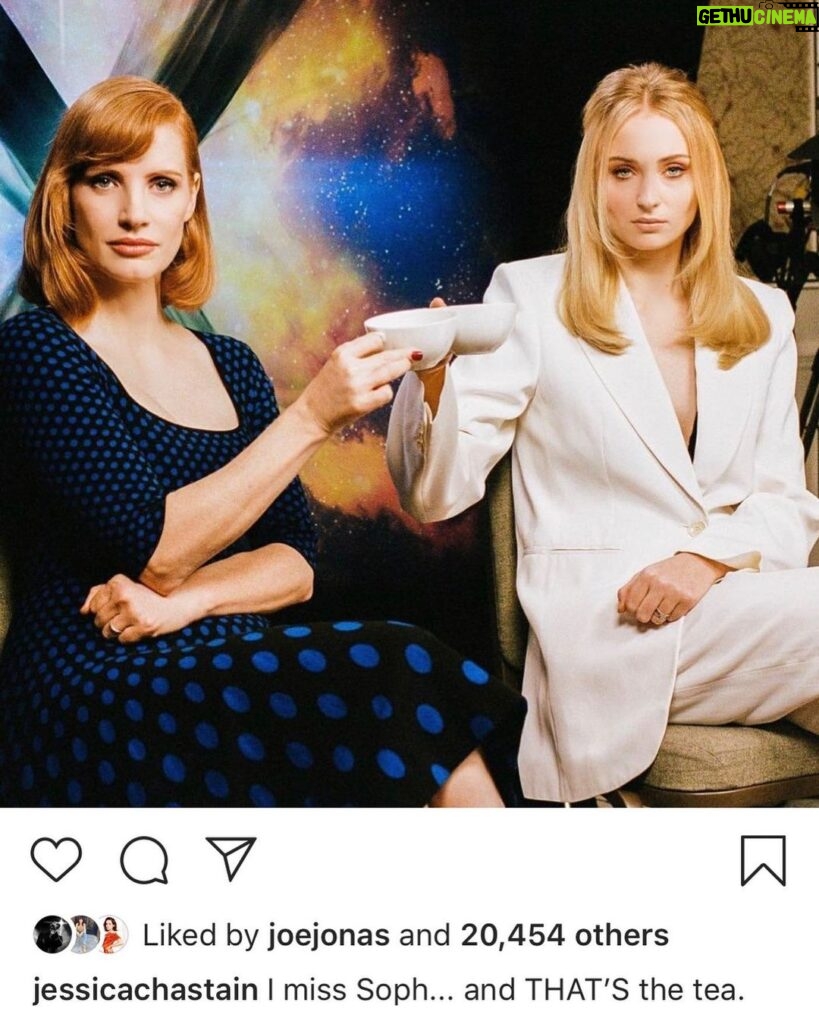 Sophie Turner Instagram - I miss you more and that’s the Chas-TEA(n) 😩♥️🌹🔥 #repost