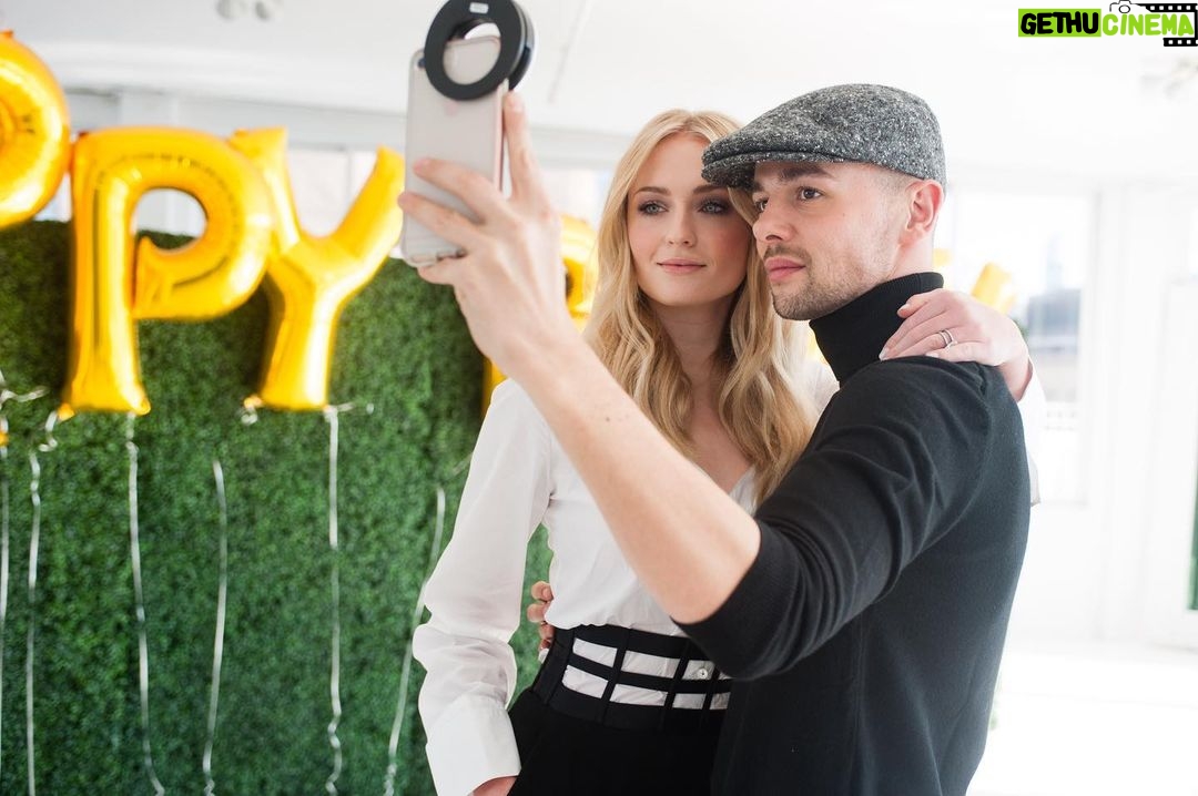 Sophie Turner Instagram - Thankful for my amazing @wellahairusa stylist and friend. My hair wouldn’t look this good without you @cwoodhair! ♥️ #AskForWella #WellaHair #ad @wellahair