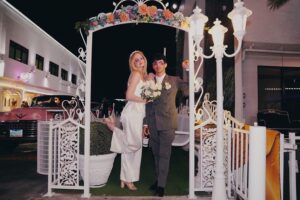 Sophie Turner Instagram - Happy 2 year Vegas Wedding anniversary to this big ol hunk of man meat ❤️ 🥩 ⛪️