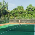Sophie Turner Instagram - Days spent drinking watermelon daiquiris excessively, reading books, playing tennis and riding bikes. And best of all.... #nonewsnoshoes #dicoversoneva Soneva Fushi