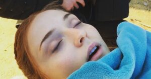 Sophie Turner Instagram - In honour of the final season of Thrones premiering tonight .... Here’s a picture of me asleep on set.