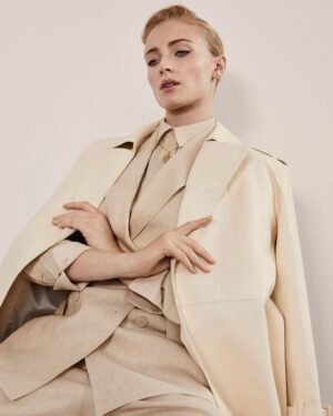 Sophie Turner Instagram - My cover (and one of my favorite shoot days ever) for The Edit is out and I want to live in these clothes forever