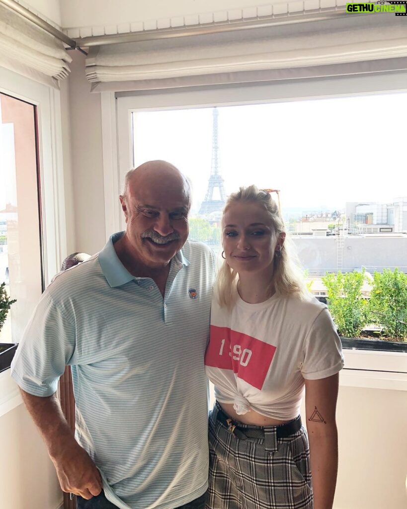 Sophie Turner Instagram - Yes yes yes congrats to whoever wins the World Cup. But today... on July 15th 2018, I am the real winner. I met our lord and saviour, Dr Phil.