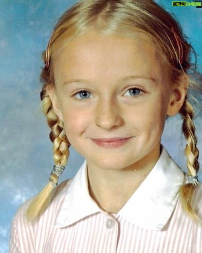 Sophie Turner Instagram - #oldheadshotday #warwickpreparatoryschoolgotmelike
