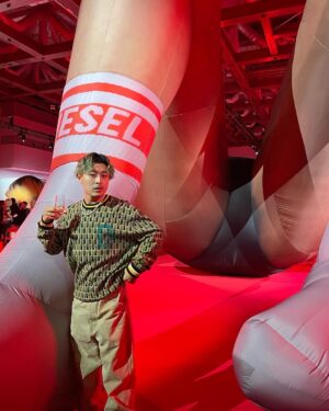 Sorane Instagram - @diesel 🧦

#DieselFW22  #ForSuccessfulLiving