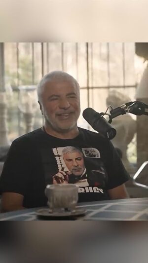 Soso Pavliashvili Instagram - Я уже много лет нахожусь в информационном поле, но по сей день не соотношу себя со статусом «звезды». 

Я просто делаю то, что люблю и делюсь этим с людьми. И всегда безумно счастлив, когда мое творчество откликается: кому-то поднимает настроение, а кто-то переживает сложные моменты жизни с моими песнями. 
Это мой путь, моя миссия! 

Спасибо Богу за это 🙏🏻