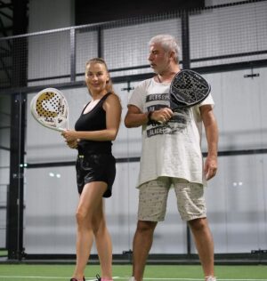 Soso Pavliashvili Instagram - Как думаете, кто победил и какой счет?)🎾

#семьяпавлиашвили @padel_bay_phuket