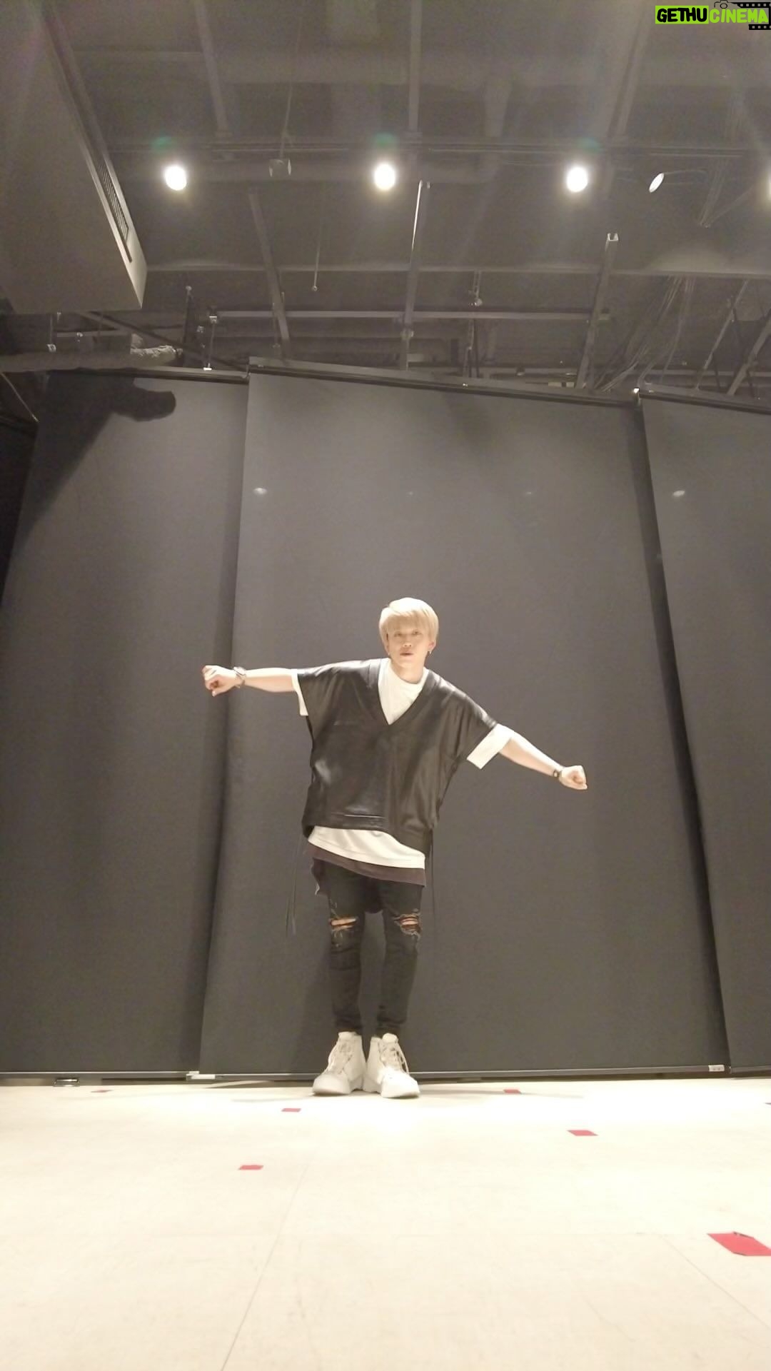 Sota Hanamura Instagram - 久々のリール踊ってみた #da_ice #ゼンデイヤ #スパイダーマン #花村想太 #dance #踊ってみた