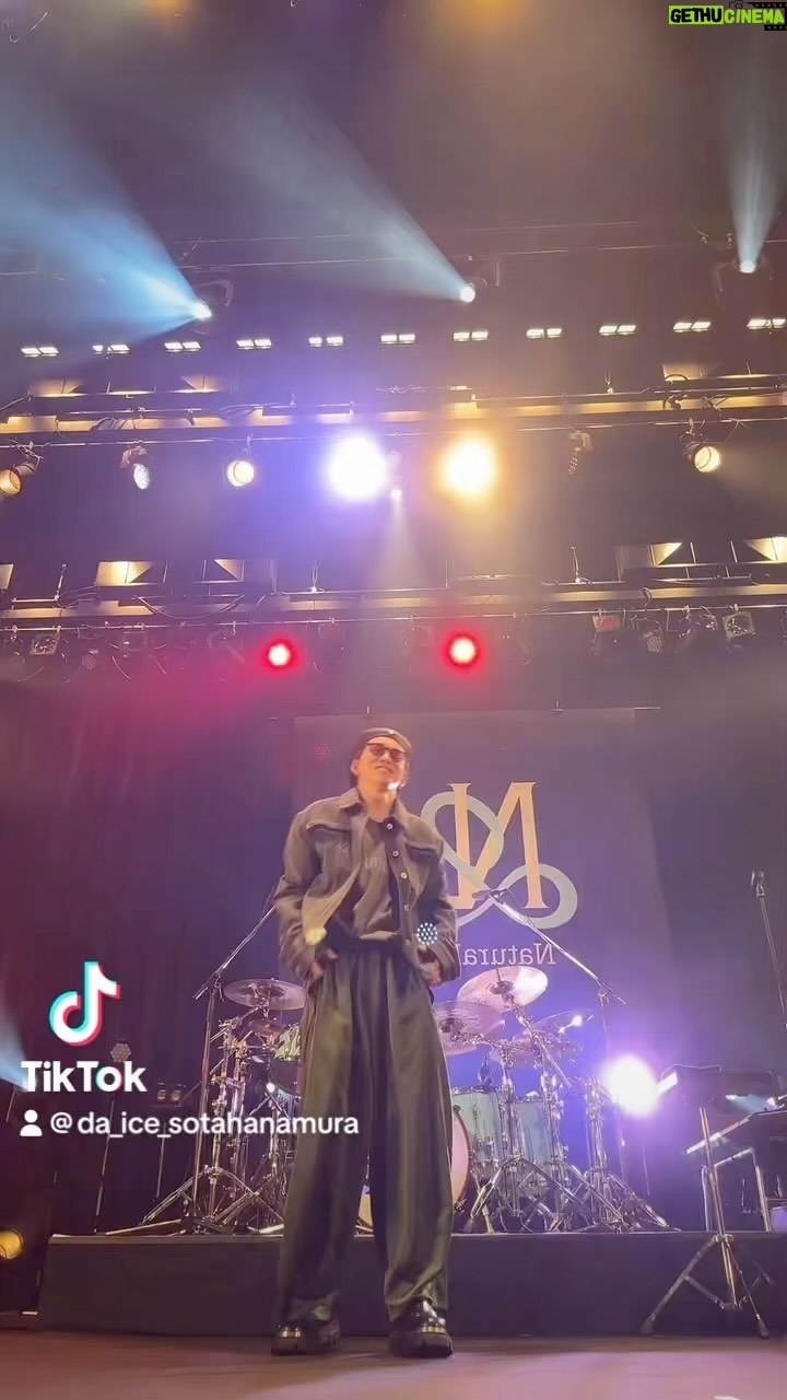 Sota Hanamura Instagram - バンドのボーカルが踊ってみた いや、ハーレー乗りが踊ってみた いやいや、日本のダンスボーカリストが踊ってみた #naturallag #da_ice #ハーレー #HarleyDavidson #fxbrs #dance #jungkook #花村想太 #sotahanamura