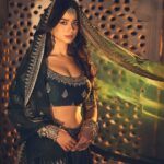 Soundarya Sharma Instagram - ये ही है चाहत तू रहे मेरी आदत 🌹 . . . . Lensed by: @trishasarang Styled by: @tryagaintoobad @styled_by_meera Lehenga: @jigarmaliofficial Jewellery : @rubyraangjewelry @aquamarine_jewellery @shopravyaa @vblitzcommunications HMU by: @beautybysevy