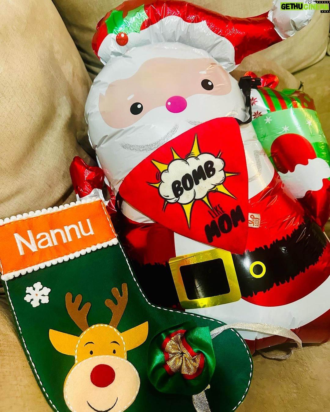 Soundarya Sharma Instagram - All things Christmas ππ
πΌππͺ
π #Christmas #ChristmasEve #MerryChristmas #Nannu #HappyHolidays