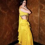 Soundarya Sharma Instagram - शुभ दिवाली 💛✨🪔💥 Styled by: @juhi.ali Pre draped saree: @asaga.in Jewellery: @rubans.in #HappyDiwali #ShineOn