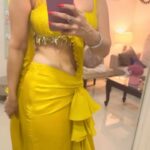 Soundarya Sharma Instagram – शुभ दिवाली 💛✨🪔💥

Styled by: @juhi.ali 
Pre draped saree: @asaga.in 
Jewellery: @rubans.in 

#HappyDiwali #ShineOn