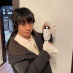 Soushi Sakiyama Instagram – 「燈」MVの総視聴回数が500万回を超えました。たくさんのご視聴、本当にありがとうございます…。
　#呪術廻戦、「燈」を通して知ってくださった皆さま、8/9にはアルバムもリリースされましたので、もしよろしければ聴いてみてください!

大変暑く、台風も心配される中ですね。どうかご自愛くださいませ🙏🏻