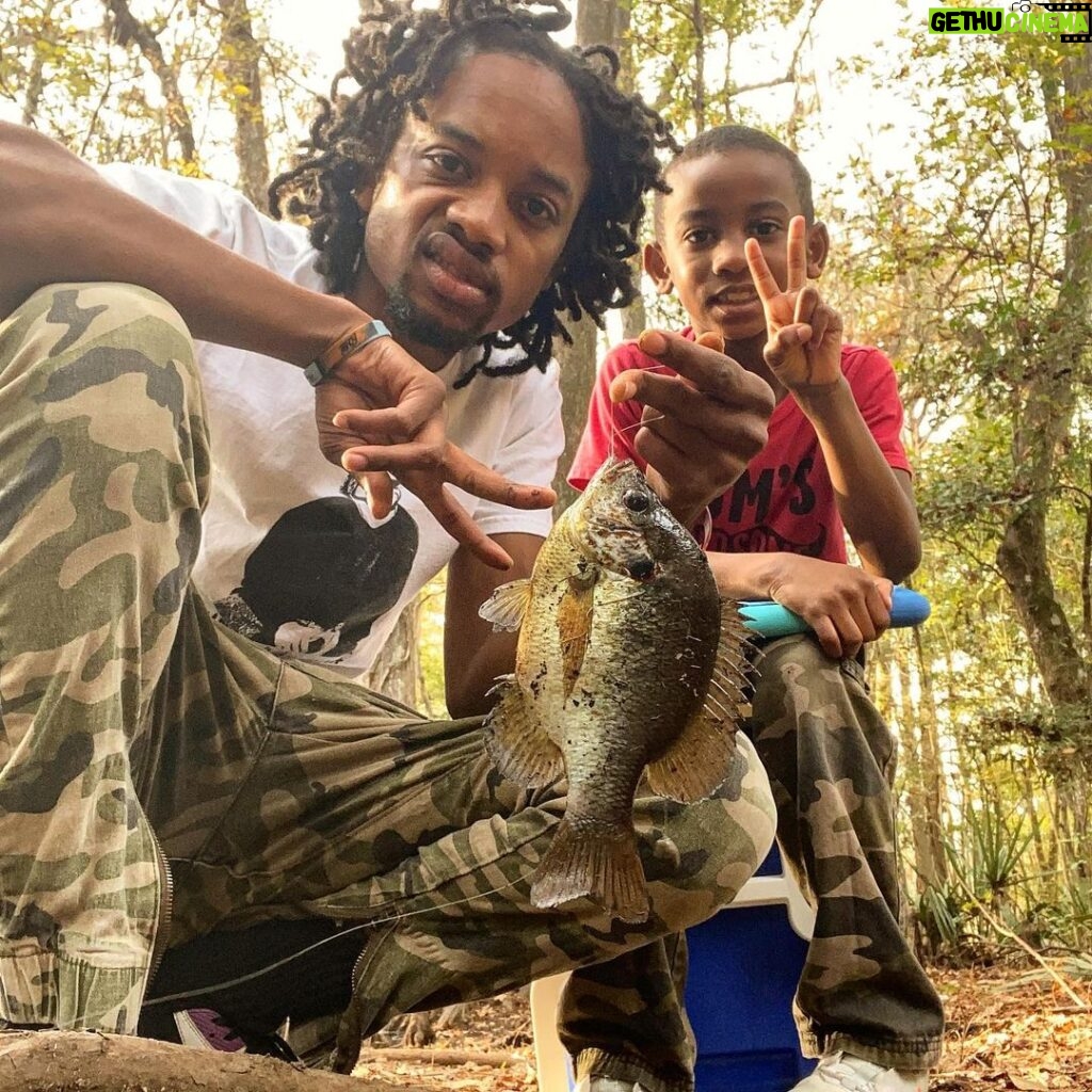 Spoken Reasons Instagram - Been awhile since I snagged up a monster fish. Bluegills been showing out all year. It’s all good tho… We will take it however they come. Just give it within a few months.. Got some’n up the sleeves 😎 • • • #FCHW • @SpokeGangFishin ⚡