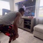 Spoken Reasons Instagram - To all my folks that’s (30) 35+ … How ya knees working? Especially if you from Florida 🏝️ 😂