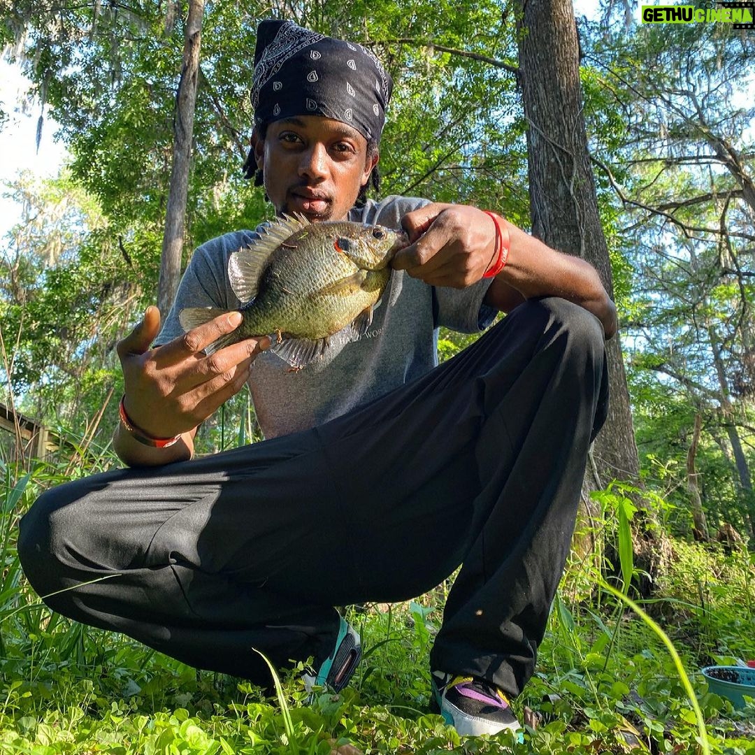 Spoken Reasons Instagram - Been Fishin since 1992.. (4yrs old) ⚡️#FCHW • @SpokeGangFishin