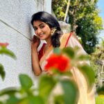 Sreedhanya Instagram - Onam Vibes ❣️🌺 📸 @itsgi_ri97 🤗 #uthradam #onam #onamvibes #onaashamsakal #keralam #sreedhanya