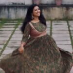 Sreedhanya Instagram - Mazhayethum munpe ❣️ 📸 @itsgi_ri97 🤗 #mazhayethummunpe #amritatv #location #shooting #actor #sreedhanya