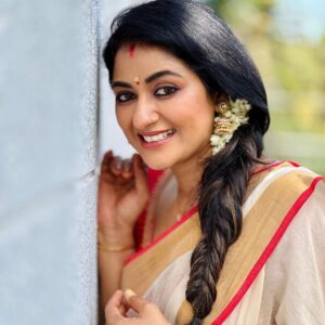 Sreedhanya Instagram - Onam Vibes ❣️🌺 📸 @itsgi_ri97 🤗 #uthradam #onam #onamvibes #onaashamsakal #keralam #sreedhanya
