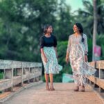 Sreedhanya Instagram – Mythili and Yami Candids from Mazhayethum Munbe❤️✨

📸 @itsgi_ri97