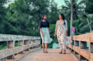 Sreedhanya Instagram - Mythili and Yami Candids from Mazhayethum Munbe❤️✨

📸 @itsgi_ri97