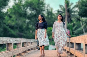 Sreedhanya Instagram - Mythili and Yami Candids from Mazhayethum Munbe❤️✨

📸 @itsgi_ri97