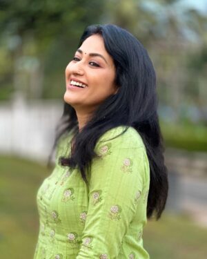 Sreedhanya Instagram - Appreciate the present; life’s brevity emphasizes the importance of embracing gratitude over complaints❣️

📸 @itsgi_ri97 ❣️