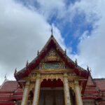 Stéfani Bays Instagram - Nessa sequência 3 dos templos que pude conhecer, incluindo o BIG BUDA 🙏🏼🙏🏼 Thailand