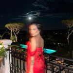 Stéfani Bays Instagram – Deixa eu te apresentar a primeira lua de Agosto. 🌚🌑♥️ Saint-Tropez