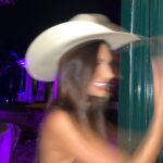 Stéfani Bays Instagram - Noite de rodeio @jaguariunarodeofestival 🤠 🤍 Jaguariúna